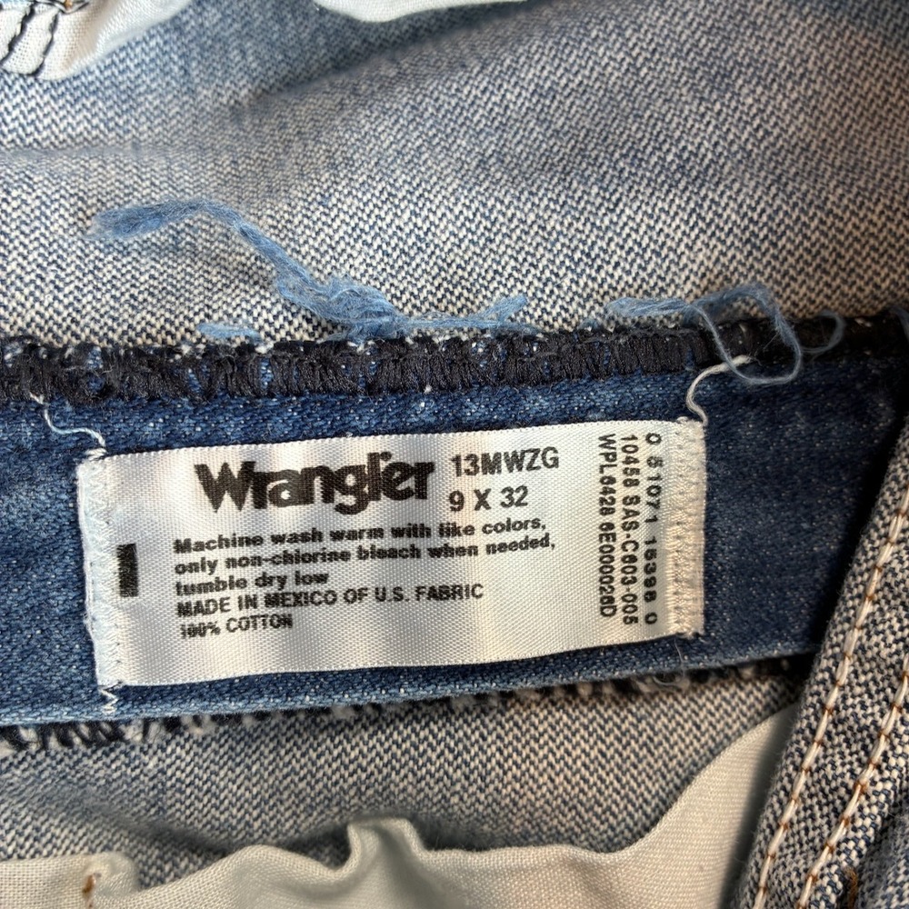 Vintage Wrangler 13MWZG Cowboy Cut Jeans Medium Wash High Rise 9x32 Denim Pants - Picture 4 of 12